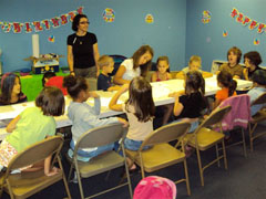 Априловското училище в Шарлът - Северна Каролина Априловското училище в Шарлът - Северна Каролина