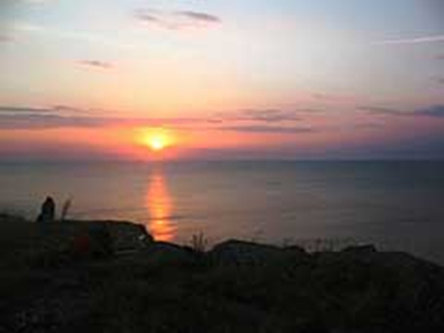 Бъгария - Изгревът на Камен бряг